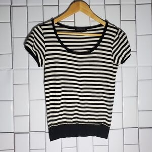 GREEN LABEL RELAXING  Black/White Striped Short